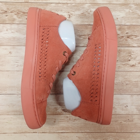 TOMS Suede Low Top Sneakers Mauve Salmon Leather EUC Women's Size 8.5 - Picture 7 of 12